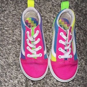 Toddler size 9c shoes